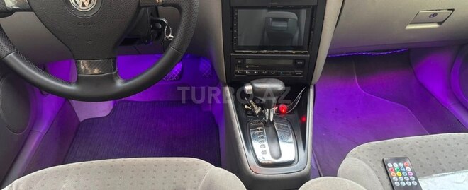 Volkswagen Golf-5