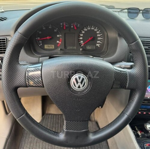 Volkswagen Golf-4