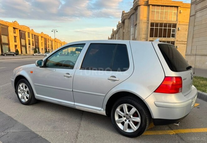 Volkswagen Golf-8