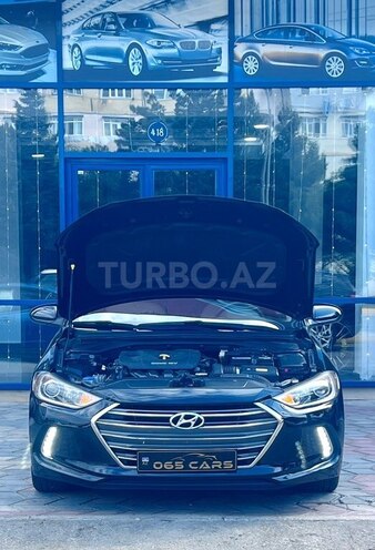 Hyundai Elantra-2