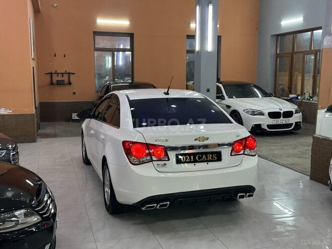 Chevrolet Cruze-8