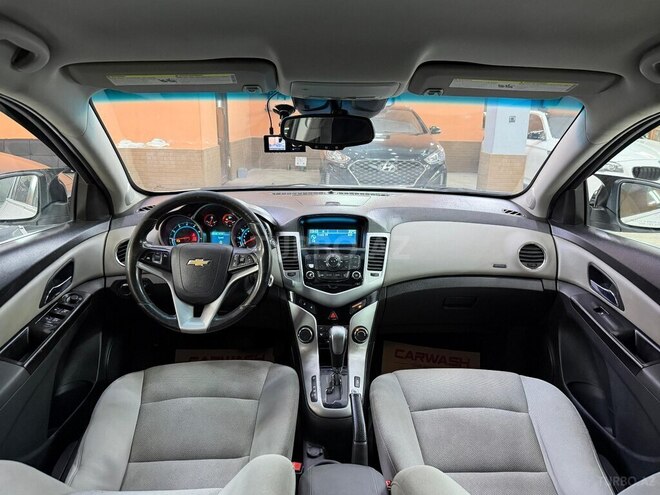 Chevrolet Cruze-14