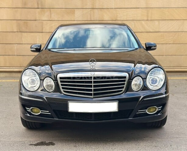 Mercedes E 220-2