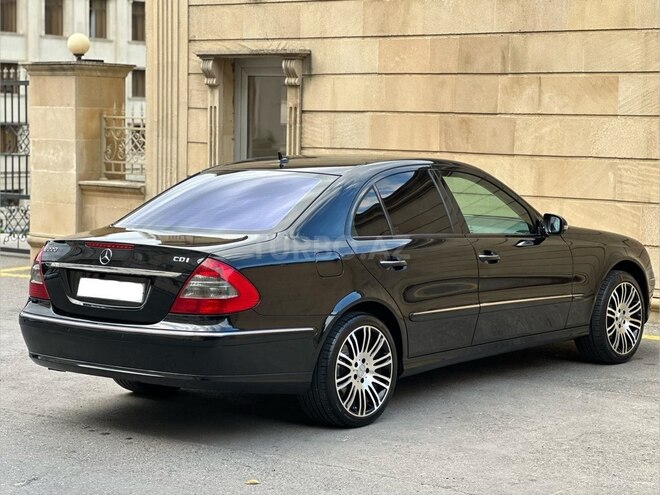 Mercedes E 220-8