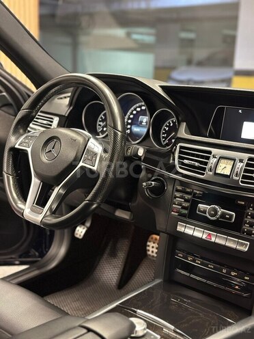 Mercedes E 200-6