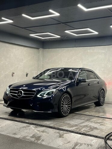 Mercedes E 200-2