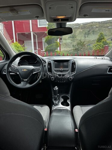 Chevrolet Cruze-15
