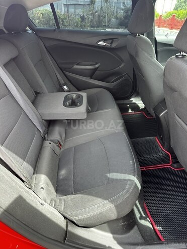 Chevrolet Cruze-16