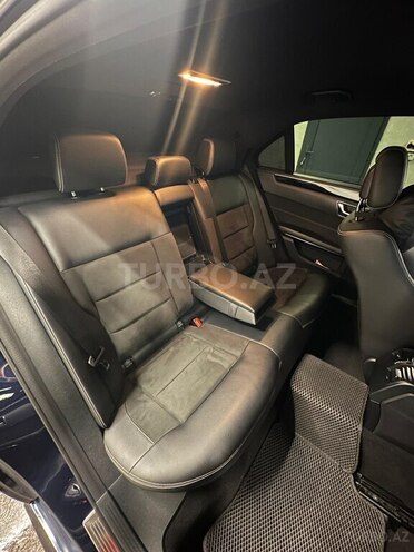 Mercedes E 200-9