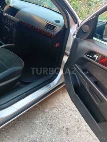 Opel Astra-11