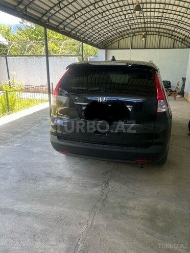 Honda CR-V-8
