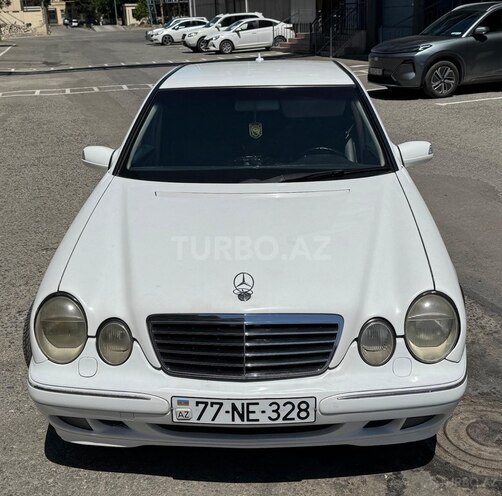 Mercedes E 320-3