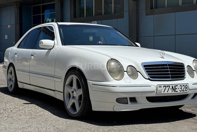 Mercedes E 320-6