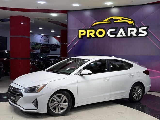 Hyundai Elantra-9