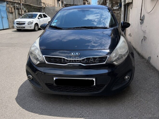 Kia Rio-1