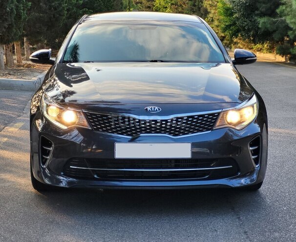 Kia Optima-4