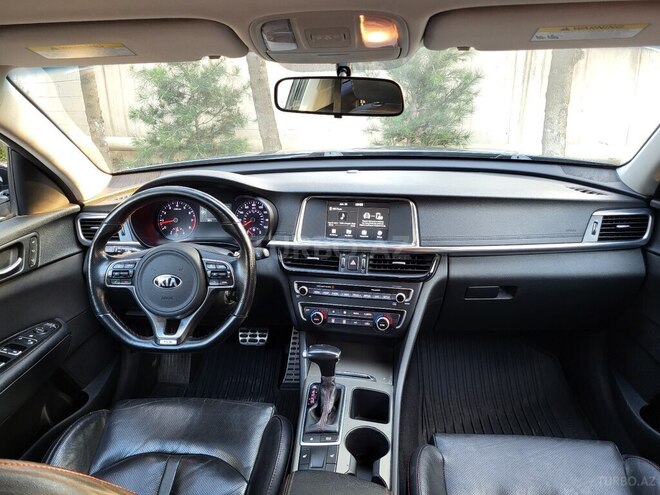 Kia Optima-11