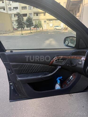 Mercedes S 350-11