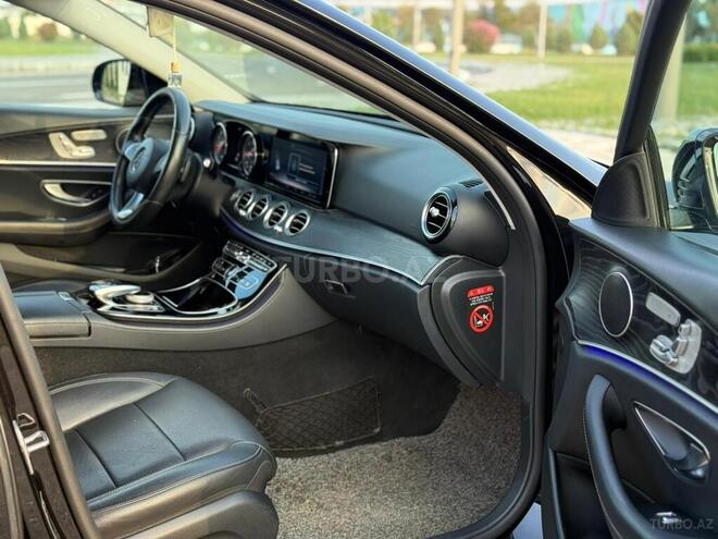 Mercedes E 220 d-10
