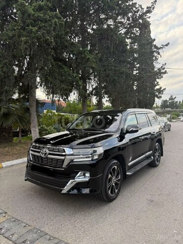 Toyota Land Cruiser-2