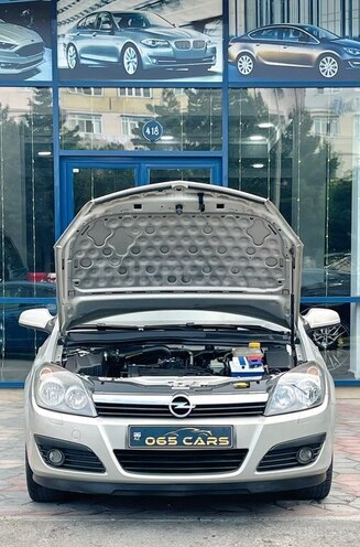 Opel Astra-2