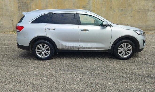 Kia Sorento-2
