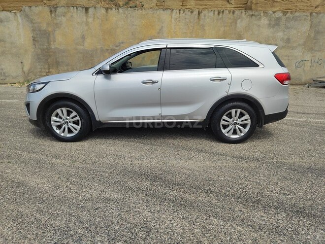 Kia Sorento-8