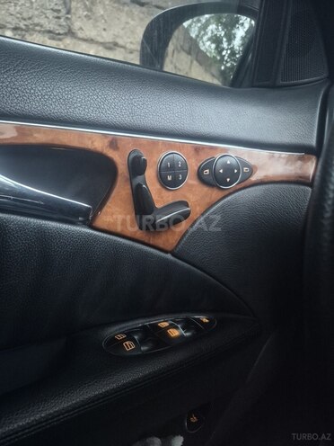 Mercedes E 320-3