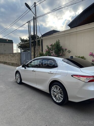 Toyota Camry-7