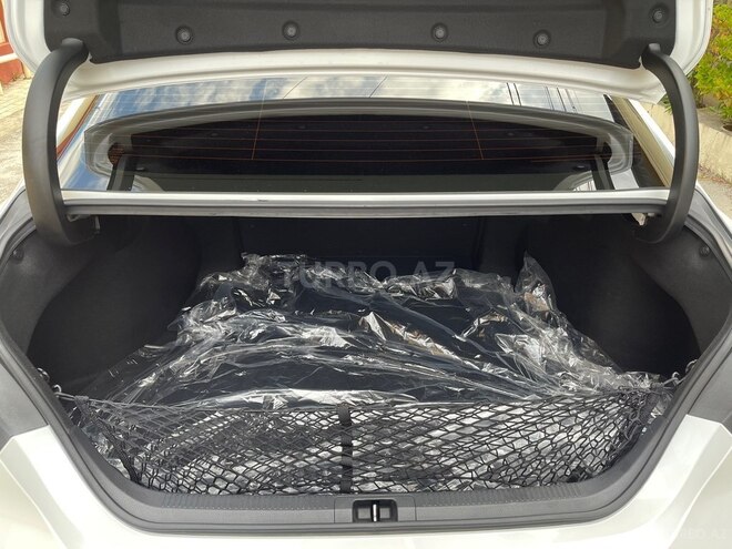 Toyota Camry-14