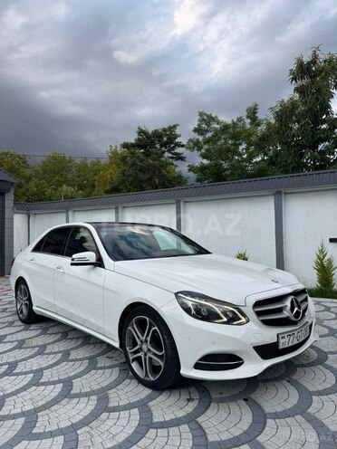 Mercedes E 250 4MATIC-3
