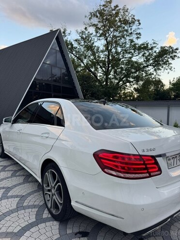 Mercedes E 250 4MATIC-8