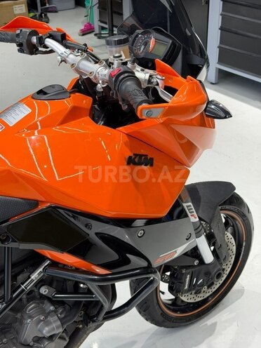 KTM 990 Supermoto-2