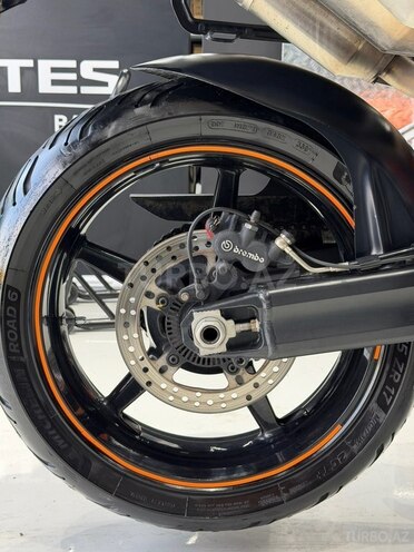 KTM 990 Supermoto-6