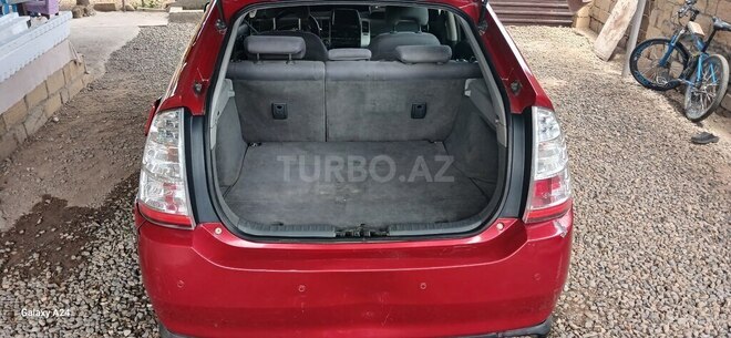 Toyota Prius-8