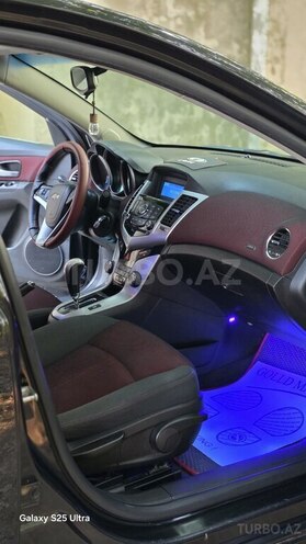 Chevrolet Cruze-13