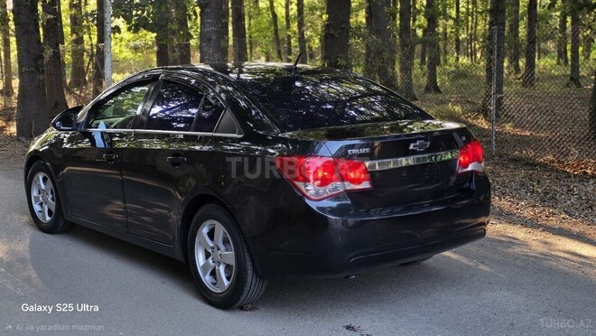 Chevrolet Cruze-15