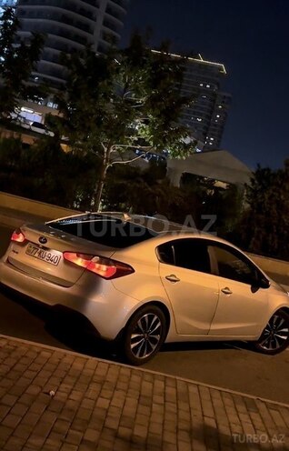 Kia Cerato-4