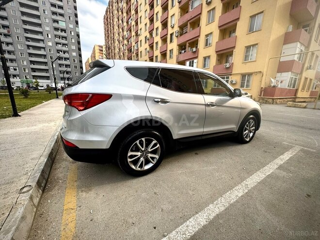 Hyundai Santa Fe-10