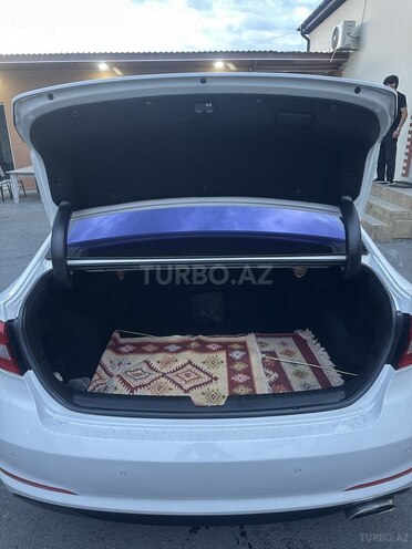 Hyundai Sonata-10