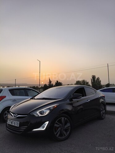 Hyundai Elantra-10