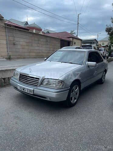 Mercedes C 200-2
