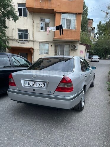 Mercedes C 200-4