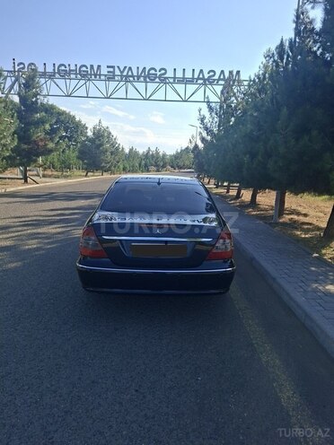 Mercedes E 220-8