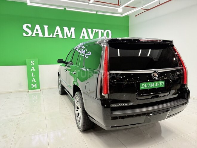 Cadillac Escalade-4