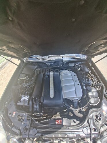 Mercedes E 220-14
