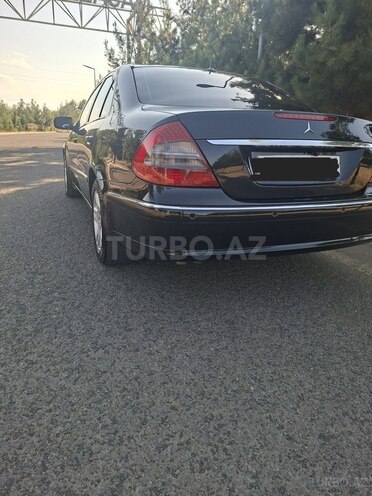 Mercedes E 220-10