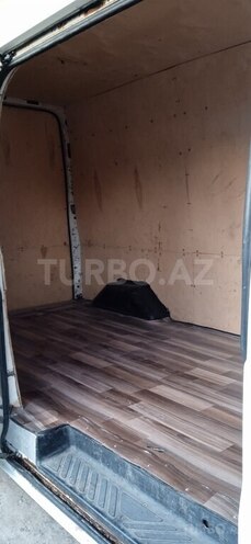 Ford Transit-8