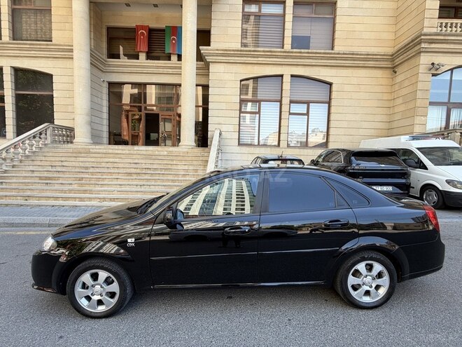 Chevrolet Lacetti-2