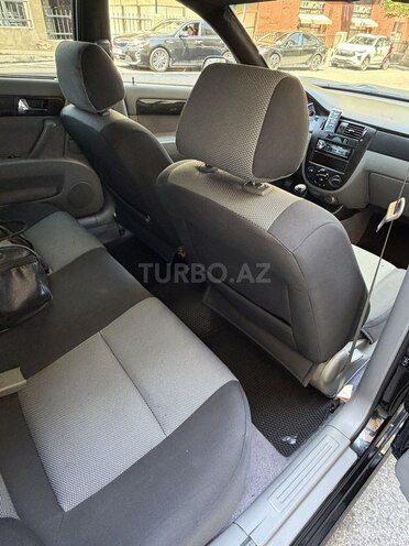 Chevrolet Lacetti-11